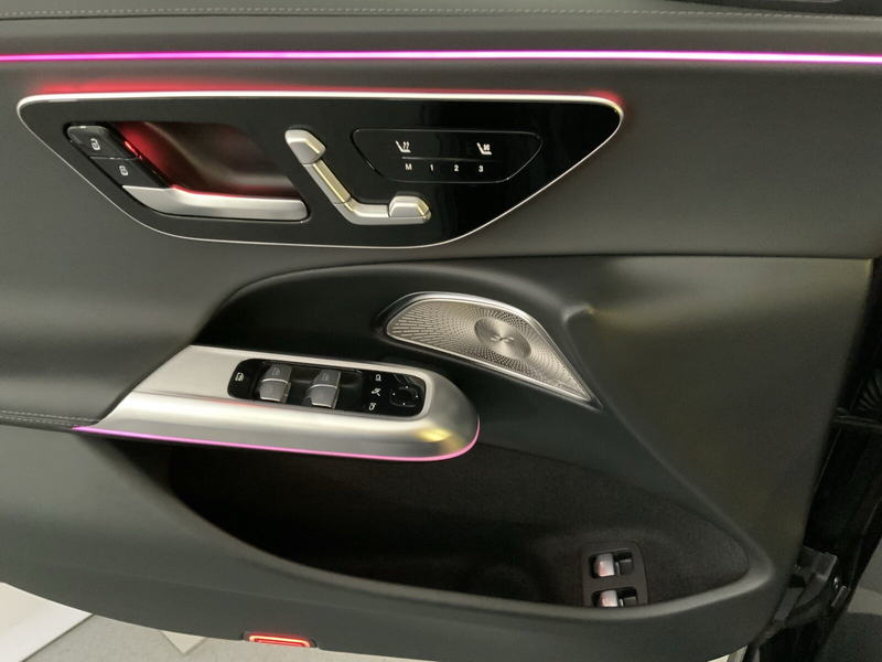 Mercedes-Benz E 400 E 400 e 4MATIC Limousine mit EQ Hybrid Technologie — photo 11