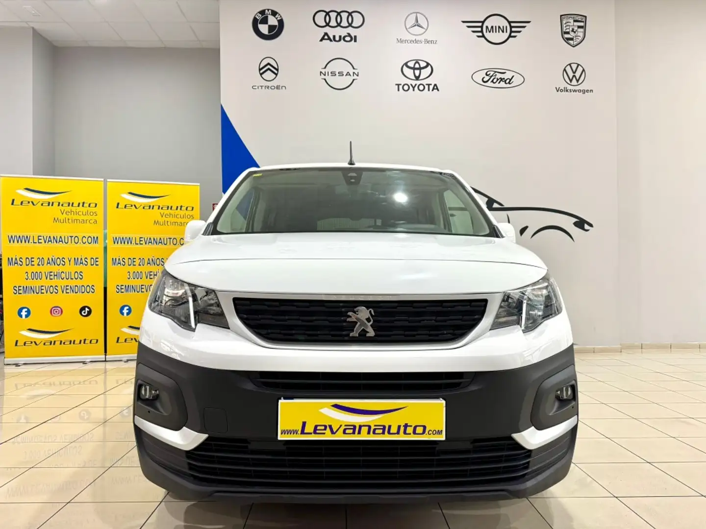 Peugeot Rifter 1.5BlueHDi S&S Standard Active 100 Blanco - 2