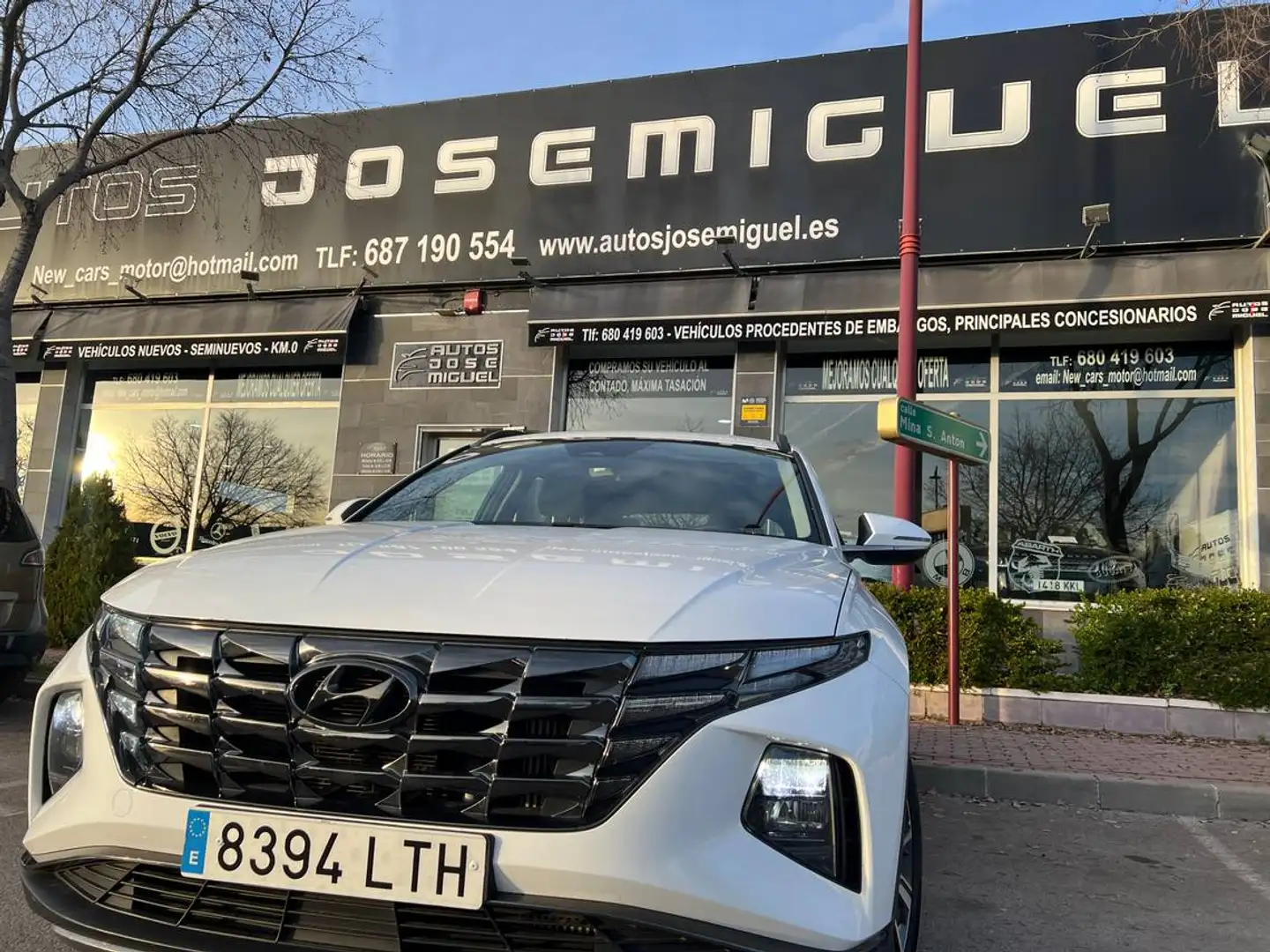 Hyundai TUCSON 1.6 CRDI 48V Maxx 4x2 Weiß - 1