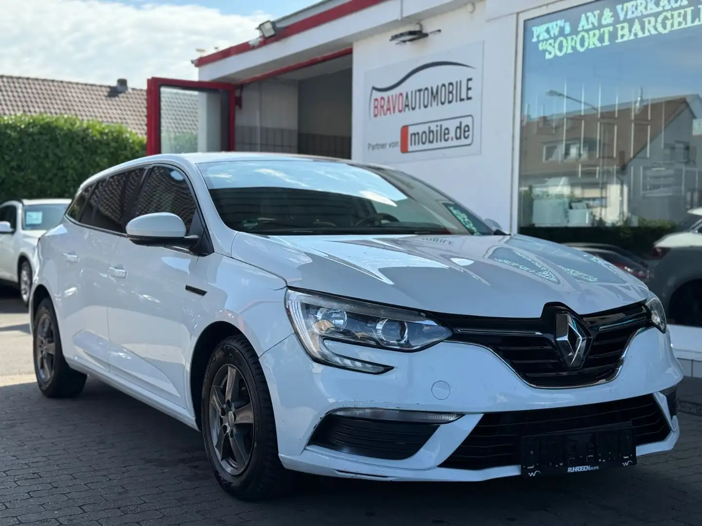 Renault Megane IV Grandtour Life LED/KLIMATEMPO/AHK/S&S Alb - 1