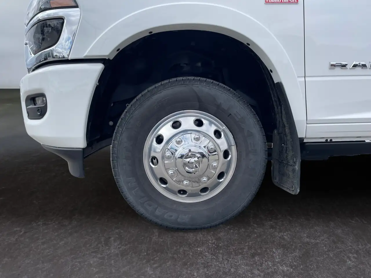 RAM 3500 снимка RAM 3500