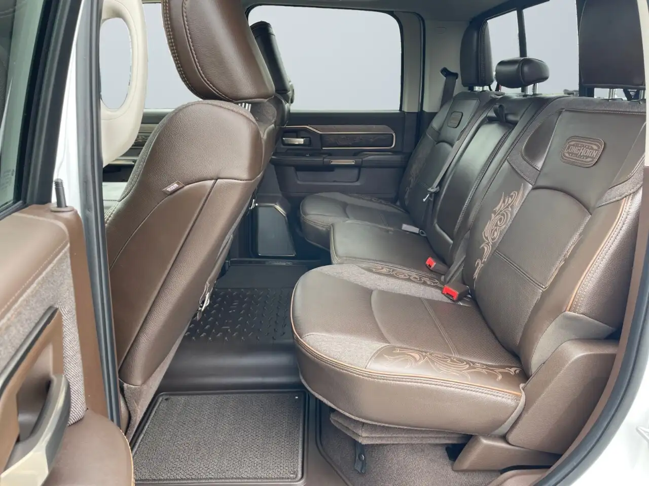 RAM 3500 снимка RAM 3500