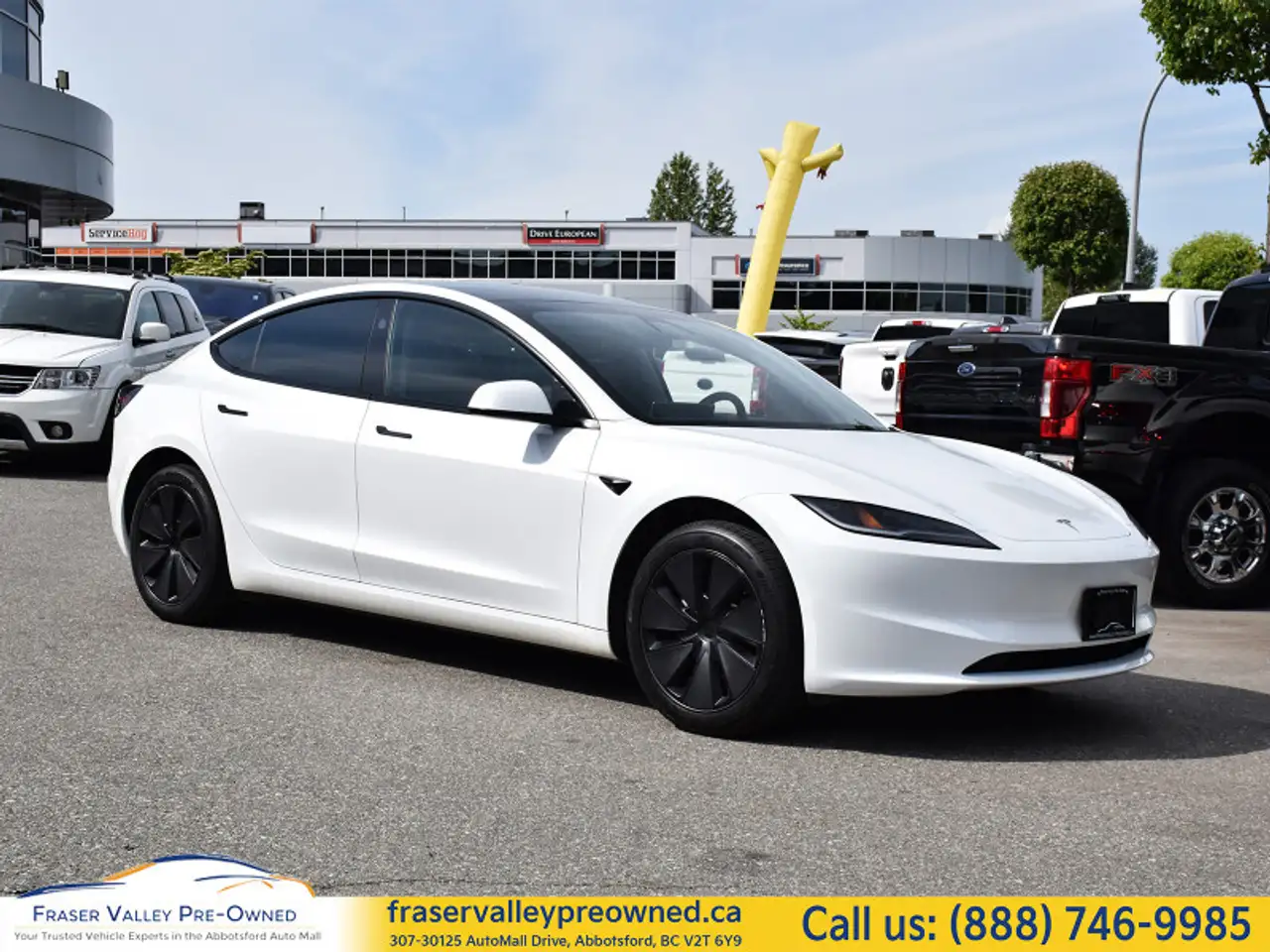 Tesla Model 3 снимка Tesla Model 3