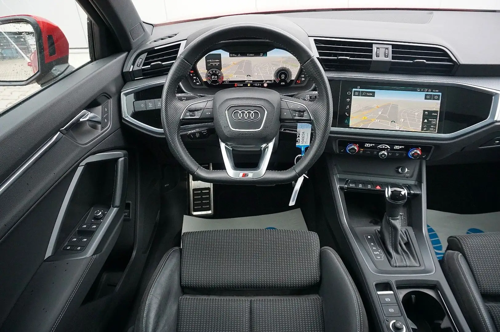 Audi Q3 40 TFSI quattro *UNFALLFREI *S-LINE *VOLL Rot - 2