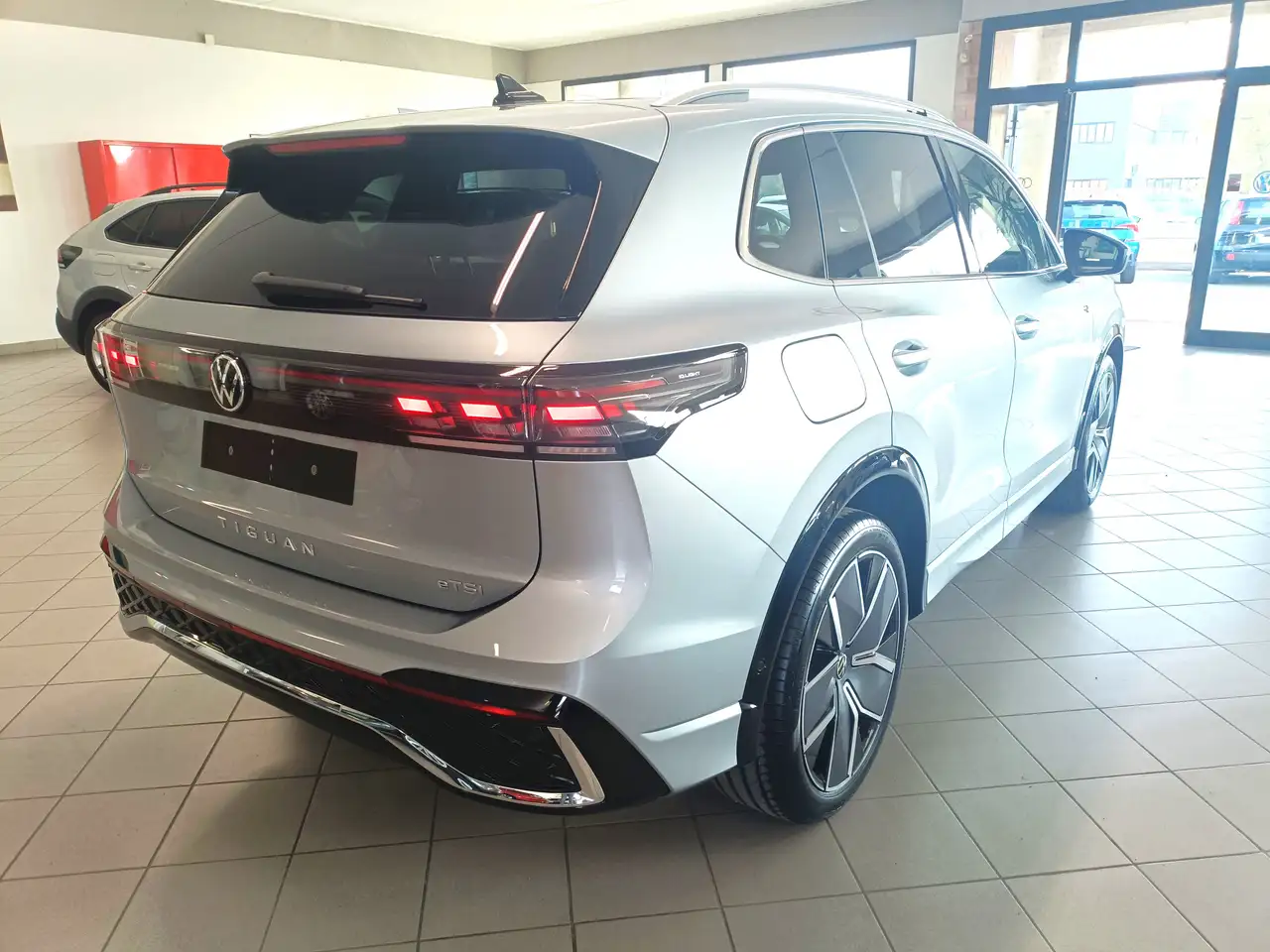 Volkswagen Tiguan Tiguan 1.5 etsi R-Line 150cv dsg 5