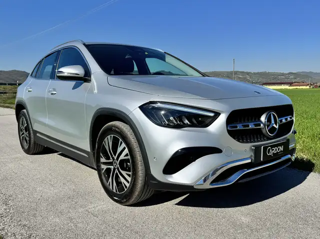 Mercedes-Benz GLA 200 GLA-H247 2023 d Progressive Advanced Plus auto