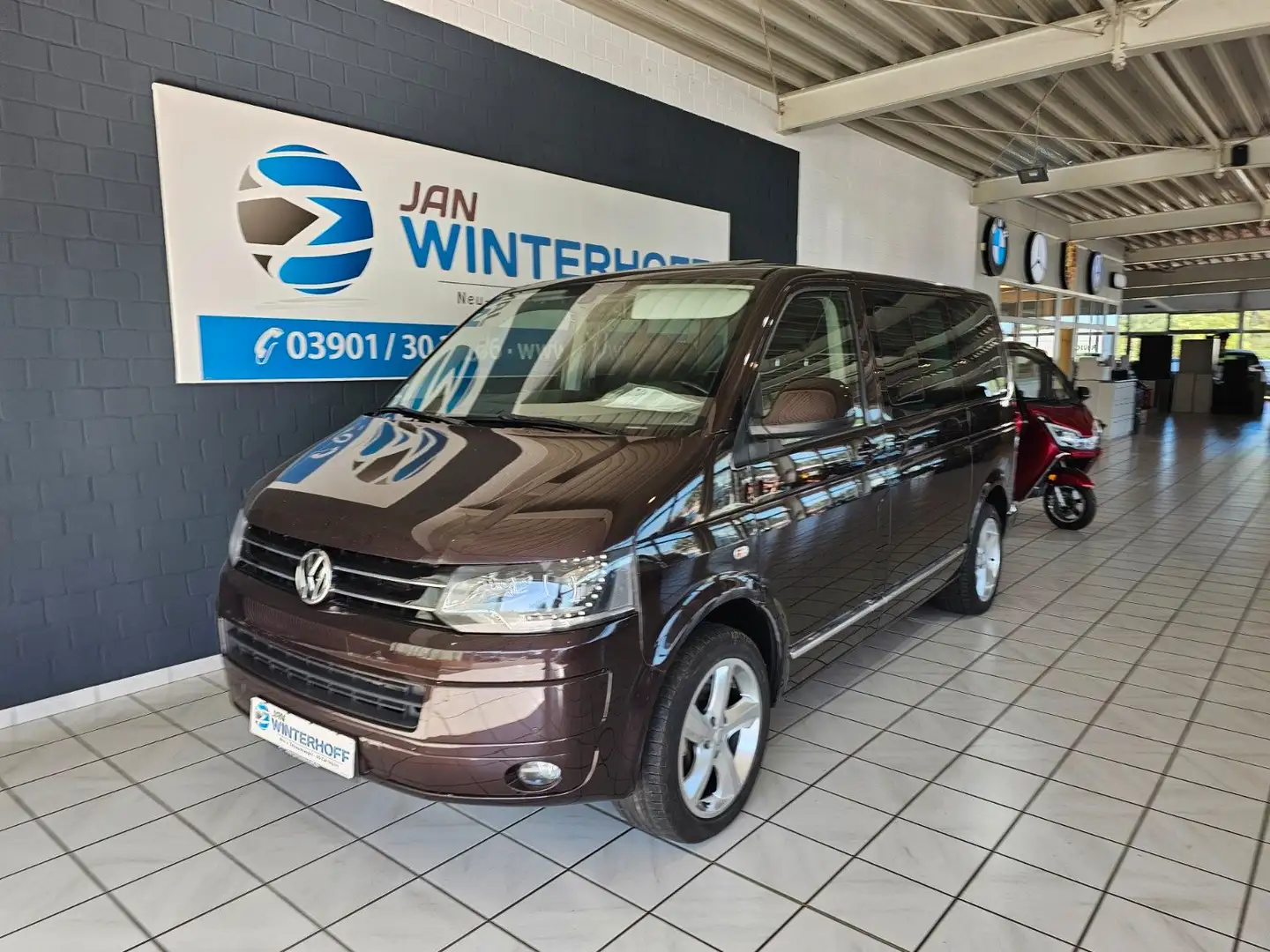Volkswagen T5 Multivan 2.0 TDI DSG 4M XENON NAVI AHK STHZ Braun - 1