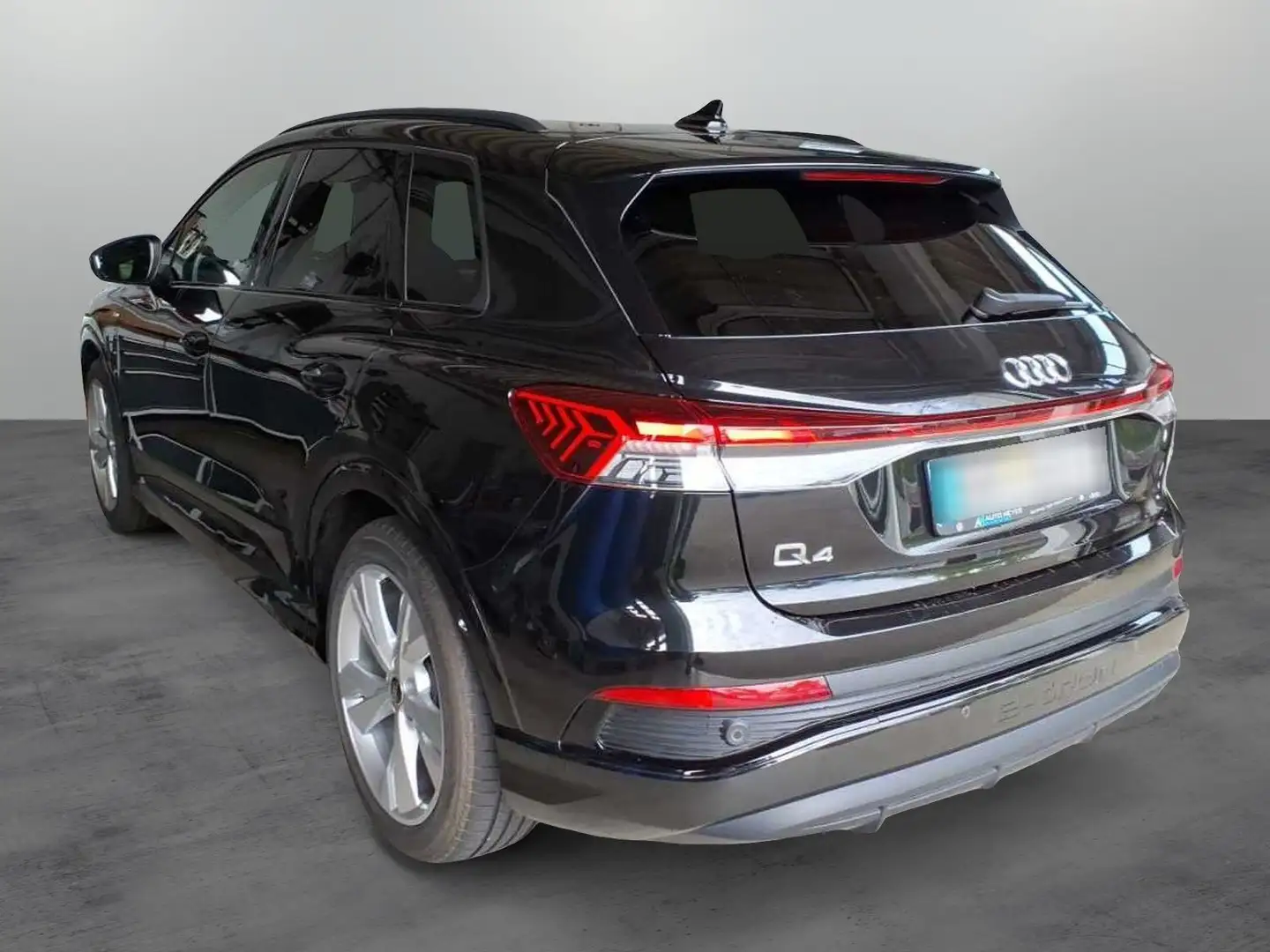 Audi Q4 e-tron S-Line 35 / MMI-Navi+, Standklima, LED Schwarz - 2