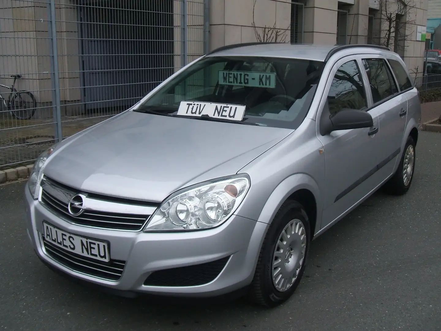 Opel Astra 1,6-KOMBI* 1.HAND*TOP*auf wunsch-TÜV-ALLES-NEU* Grau - 2