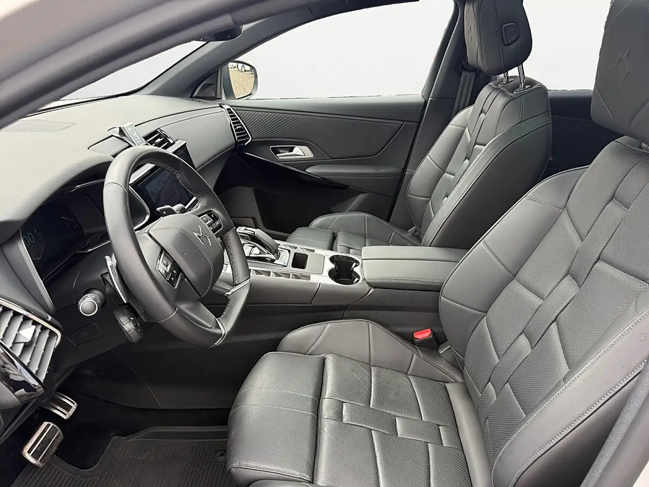 DS Automobiles DS 7 Crossback 2025 — фото 12