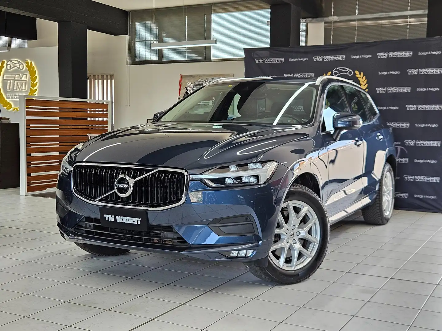 Volvo XC60 2.0 b4 Momentum awd auto my20 - IVA ESPOSTA Grigio - 1