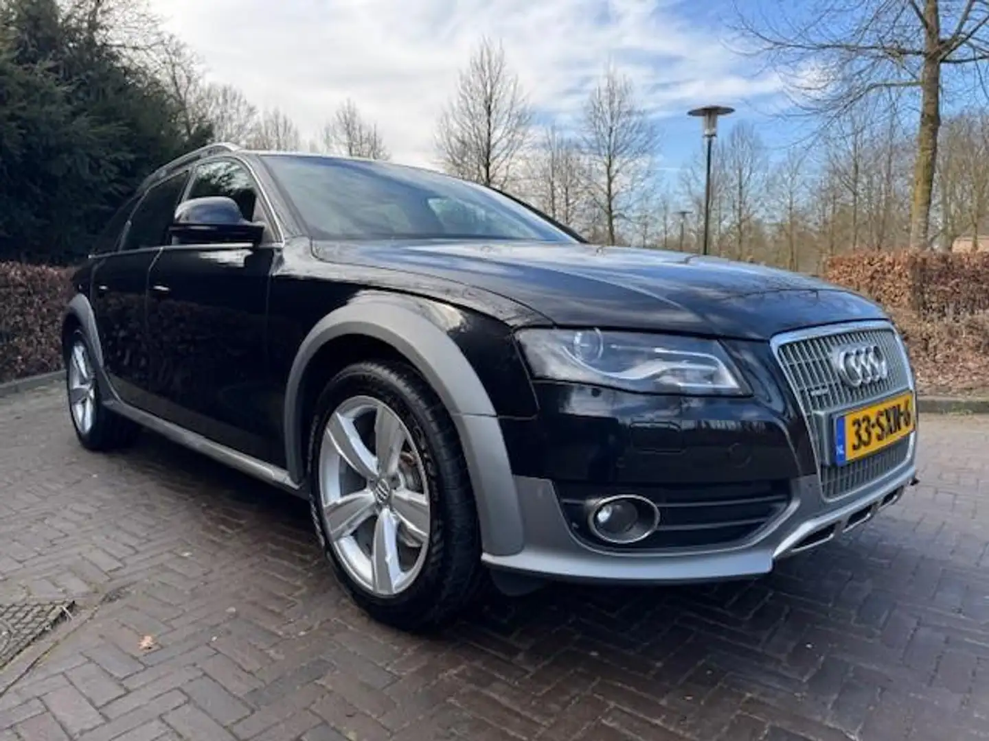 Audi A4 allroad 2.0TFSI/QUATT/211PK/THAAK/LEER/XEN/NAV/18" Černá - 1