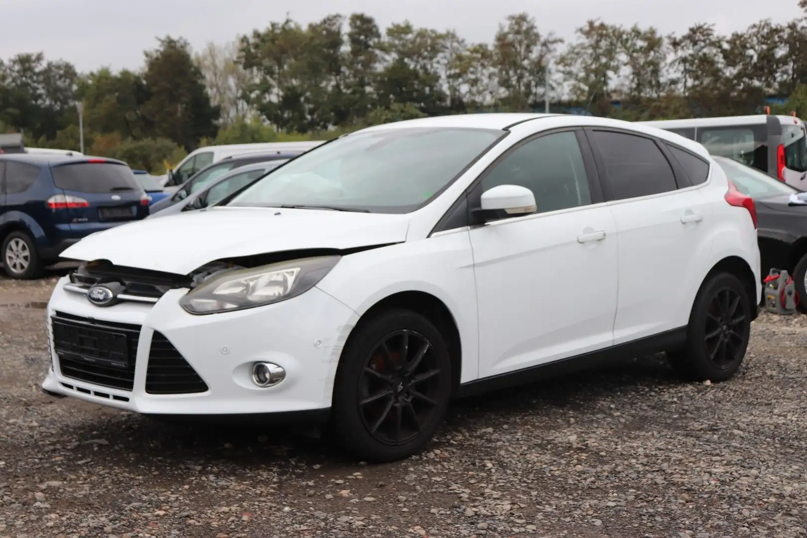 Ford Focus Lim. Titanium Weiß - 1