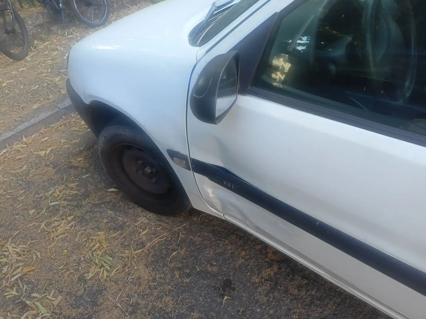 Citroen SAXO Saxo 3p 1.1 Plus Bianco - 1