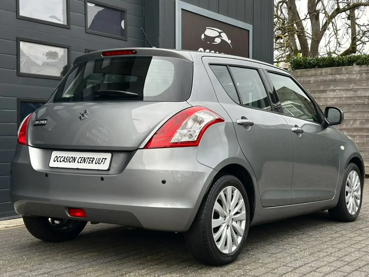 Suzuki Swift CLIMATE CRUISE CONTR / EL DAK / NAVIGATIE ... Gris - 2