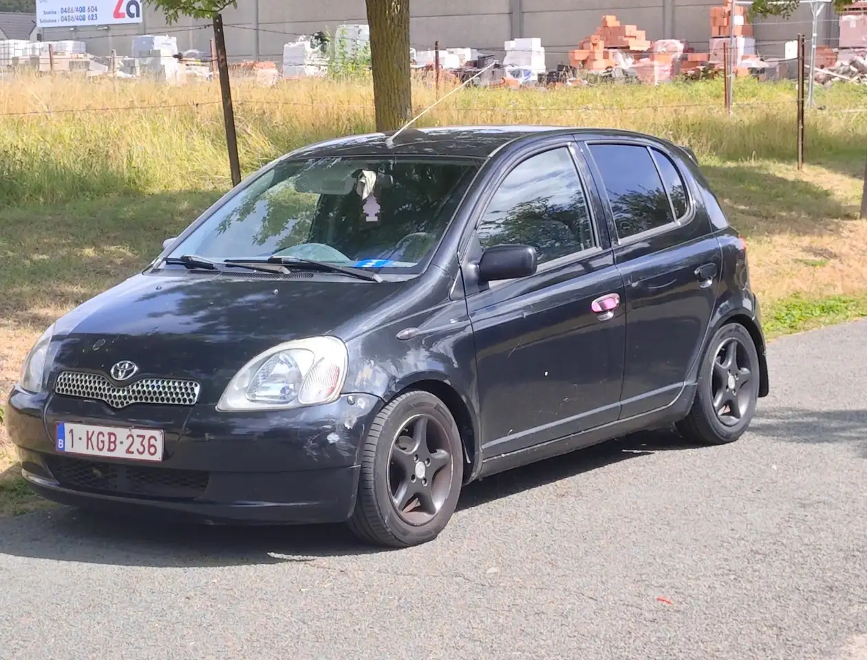 Toyota Yaris 1.3i Linea Sol A, foto 3