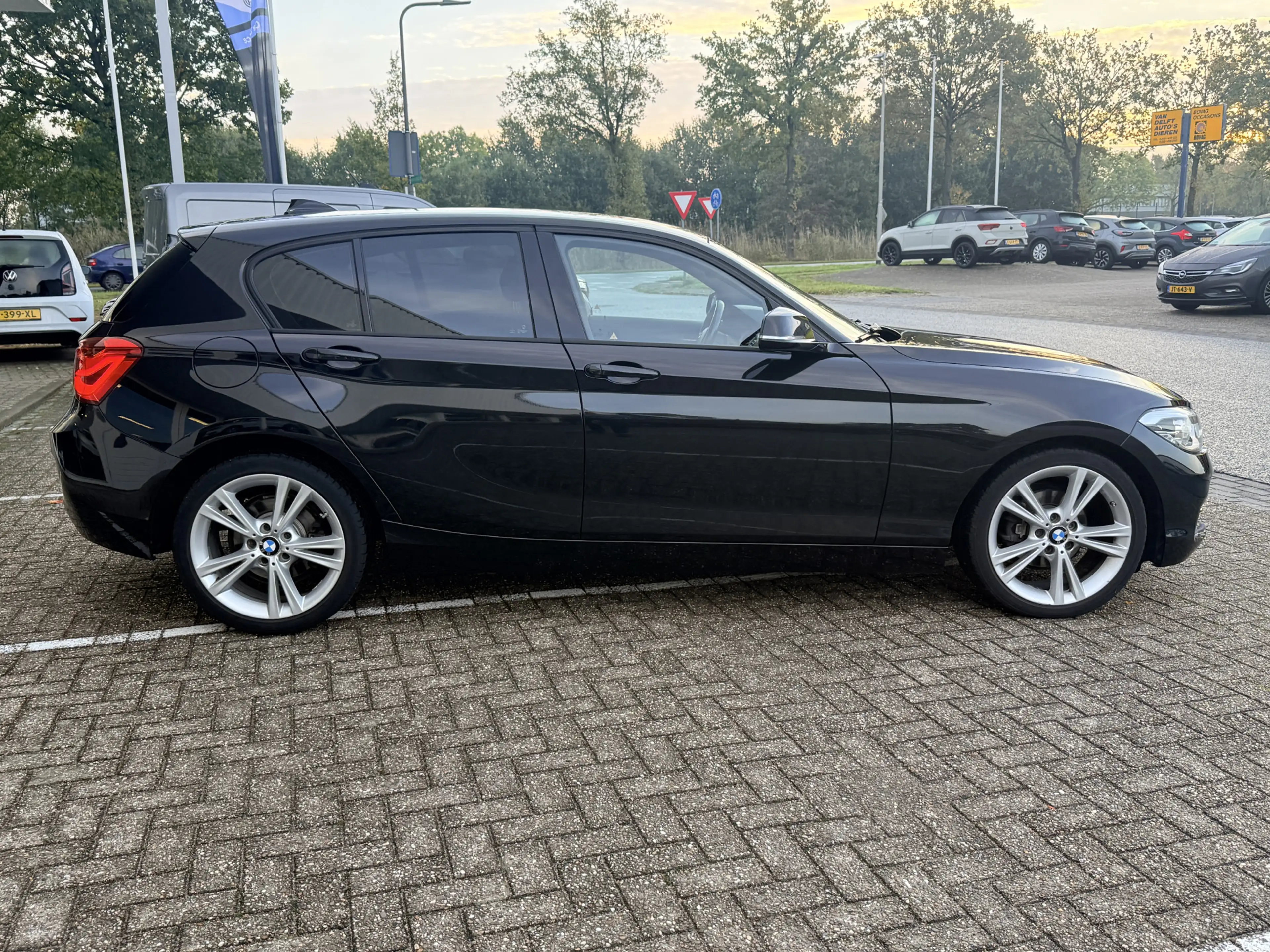 BMW 118 1-serie 118i EDE Corporate Lease Sport | LED | Spo — photo 8