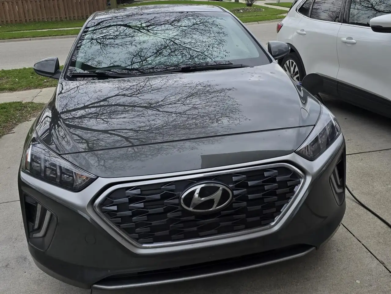 Hyundai IONIQ снимка Hyundai IONIQ