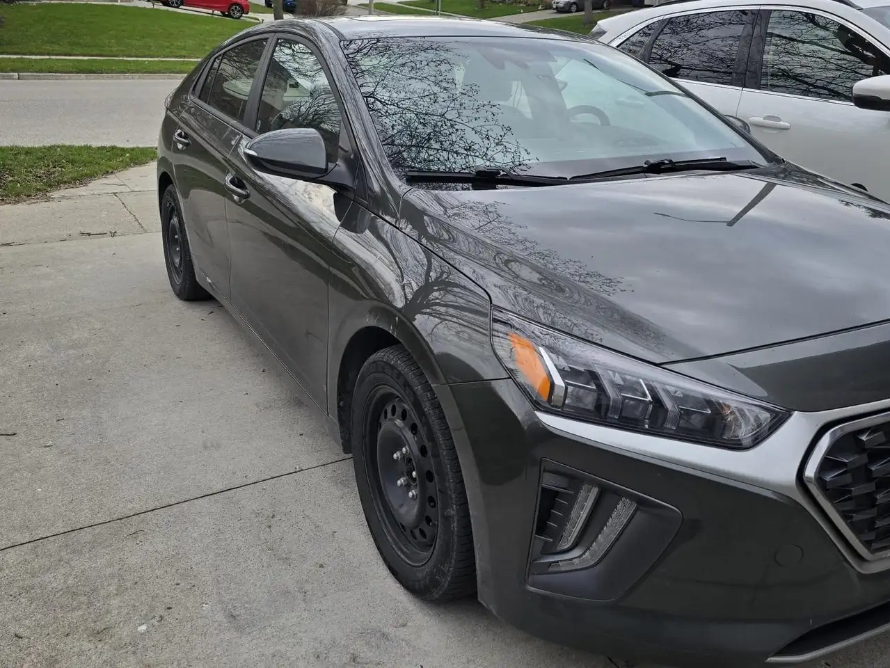 Hyundai IONIQ снимка Hyundai IONIQ