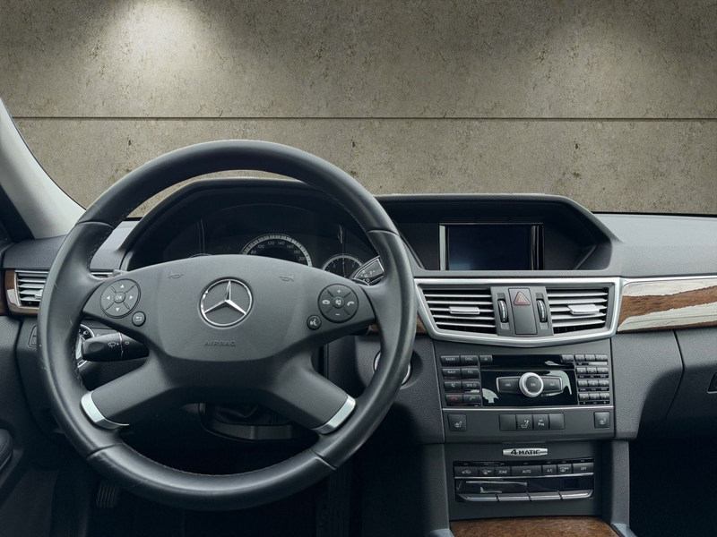 Mercedes-Benz E 350 E Limousine E 350 4Matic *NAVI*S-DACH*PDC* — photo 13