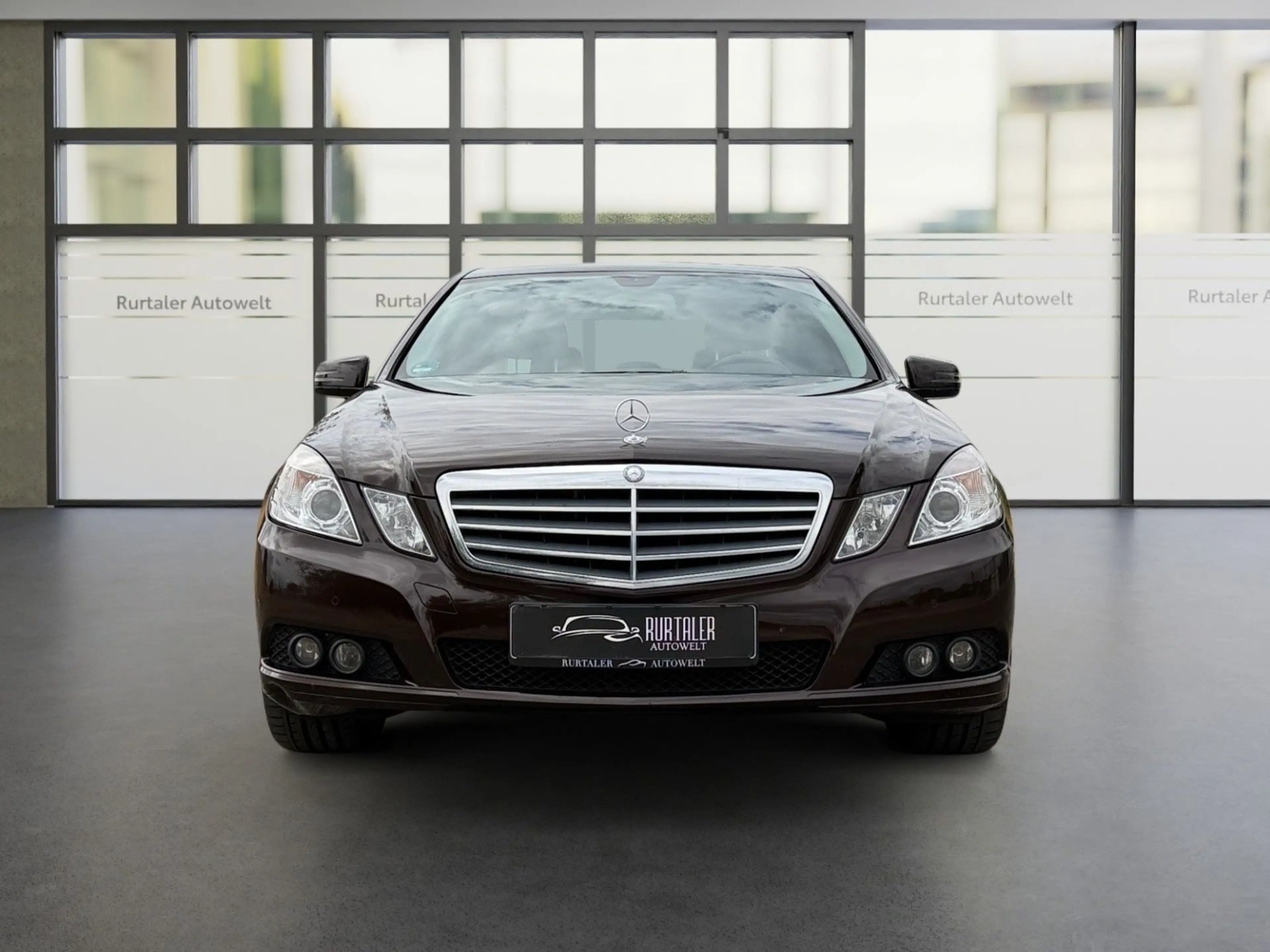 Mercedes-Benz E 350 E Limousine E 350 4Matic *NAVI*S-DACH*PDC* — photo 8