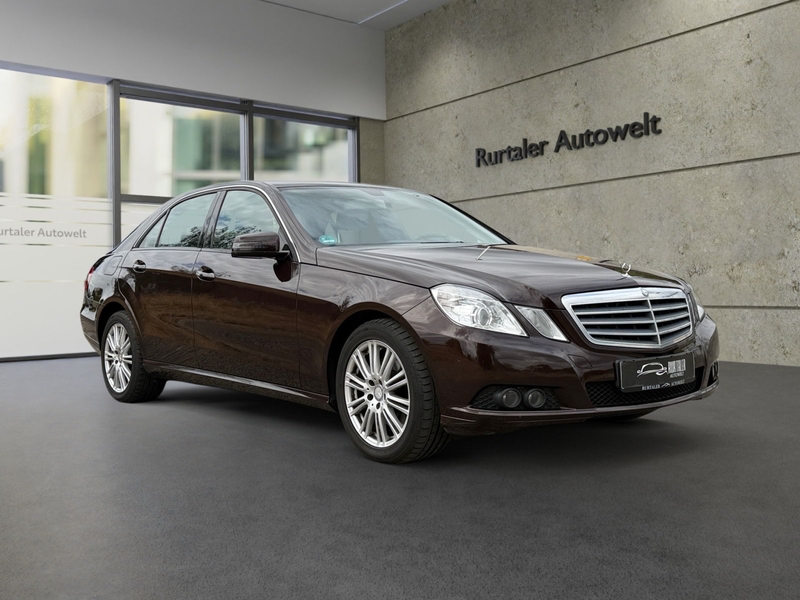 Mercedes-Benz E 350 E Limousine E 350 4Matic *NAVI*S-DACH*PDC* — photo 7