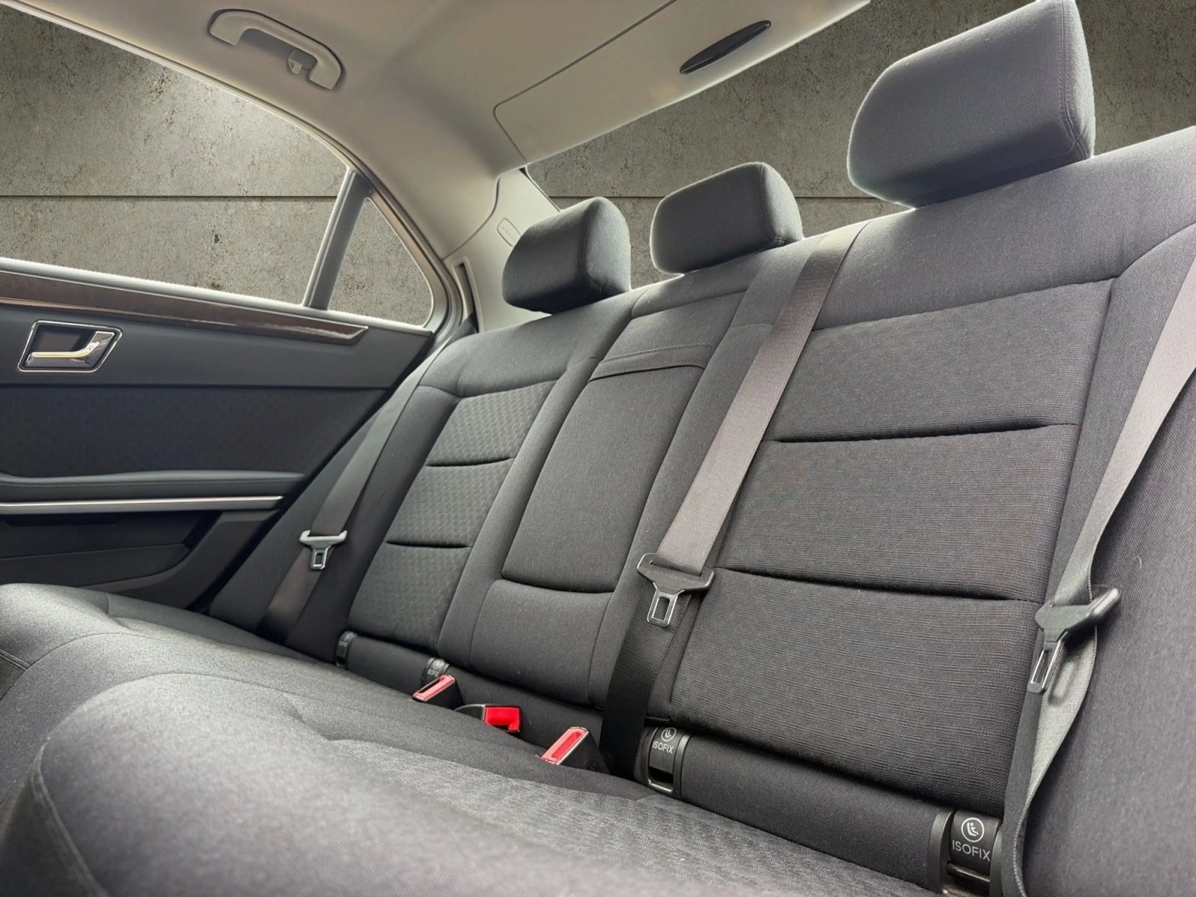 Mercedes-Benz E 350 E Limousine E 350 4Matic *NAVI*S-DACH*PDC* — photo 11