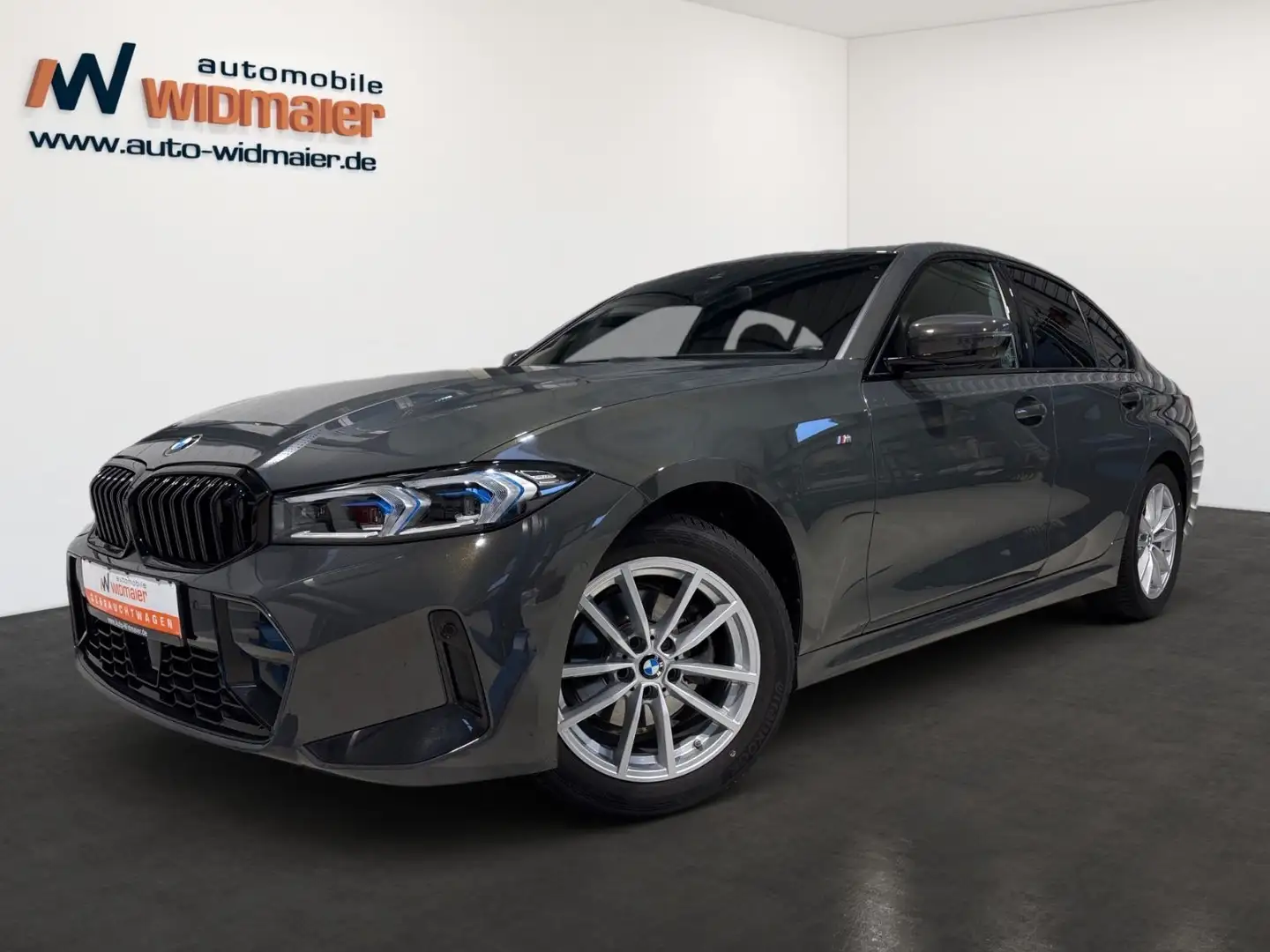 BMW 320 i Limousine M Sport Sportautomatic Grau - 1