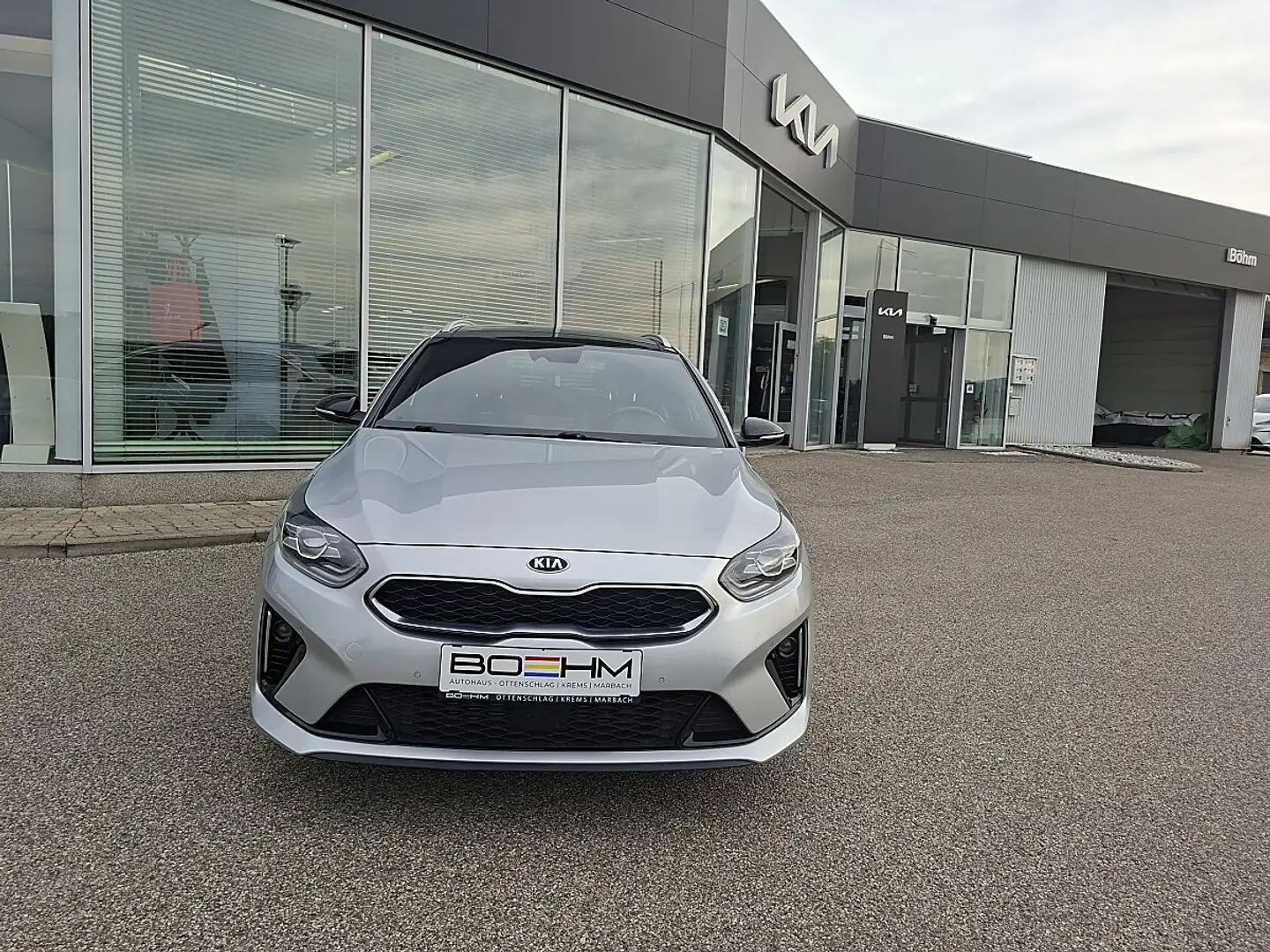 Kia Ceed SW / cee'd SW ceed SW  GT-LINE  140PS.TurboBenziner Silber - 2
