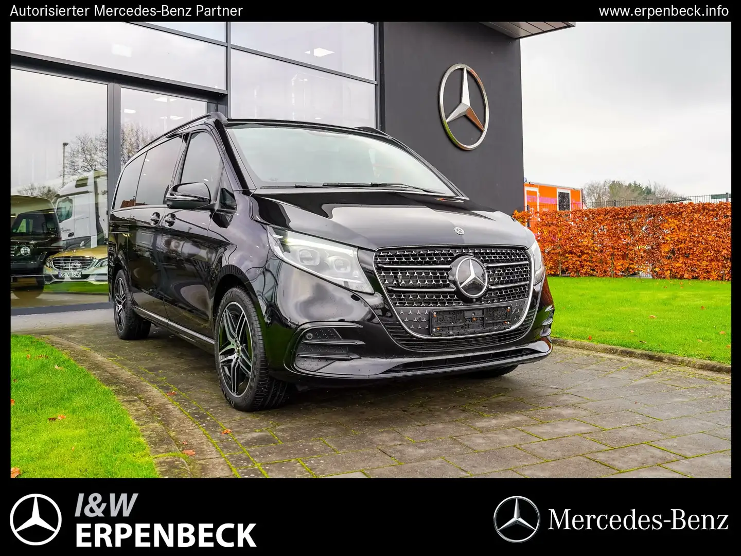 Mercedes-Benz V 300 V 300 d 4M lang EXCLUSIVE AMG Panorama AHK Distr Zwart - 1