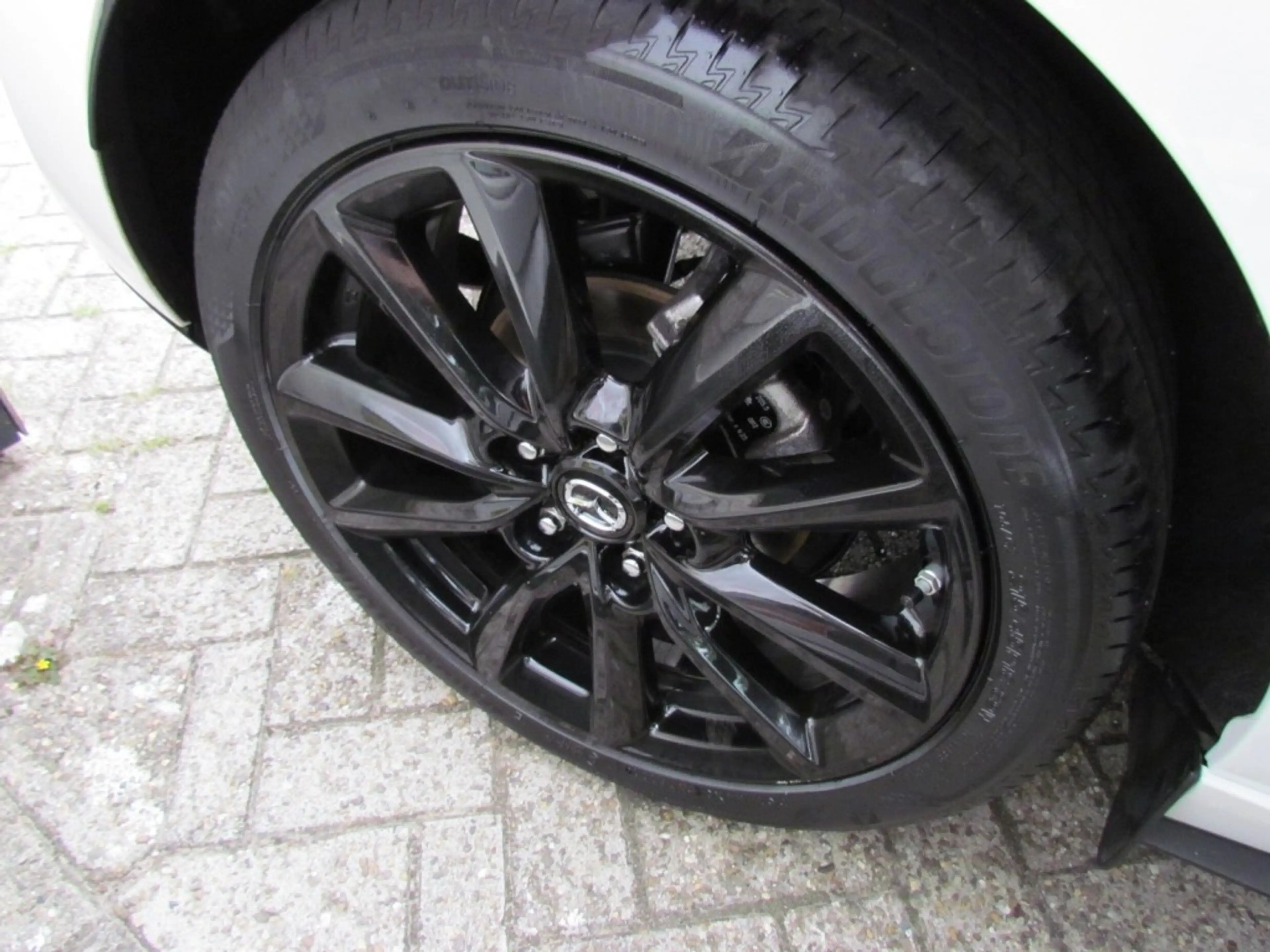 Mazda 3 2.0 E-Skyactiv-G 122pk HB5 6AT Homura — photo 8