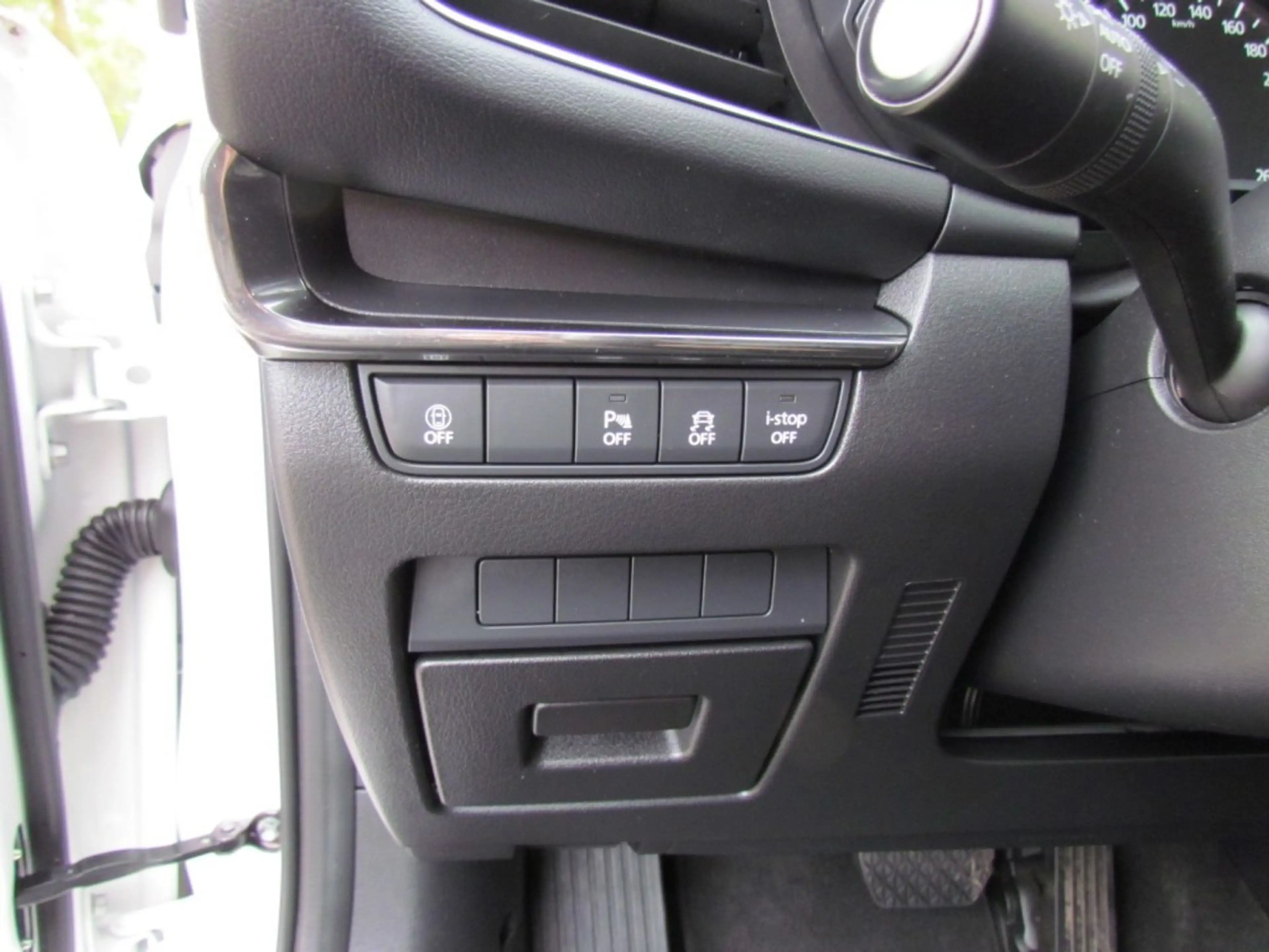 Mazda 3 2.0 E-Skyactiv-G 122pk HB5 6AT Homura — photo 11