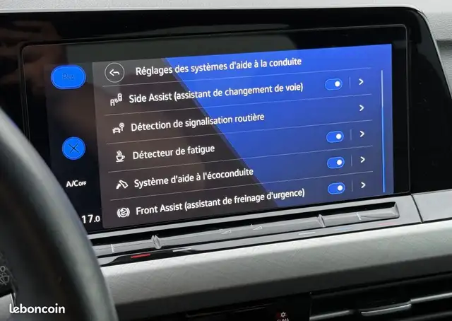 Volkswagen Golf view 13