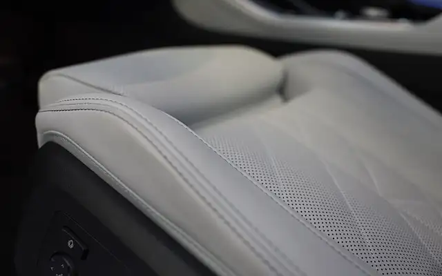 BMW X5 view 19