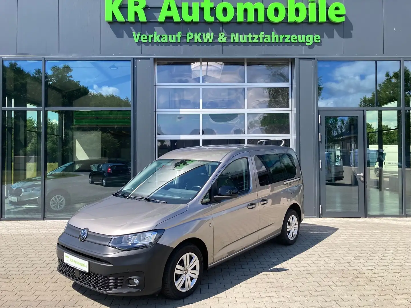 Volkswagen Caddy 2.0 TDi - DSG - Allwetter Beige - 2