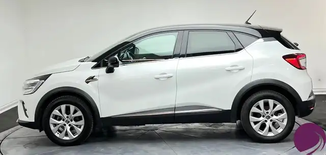 Renault Captur view 3