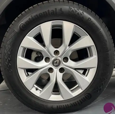 Renault Captur view 22