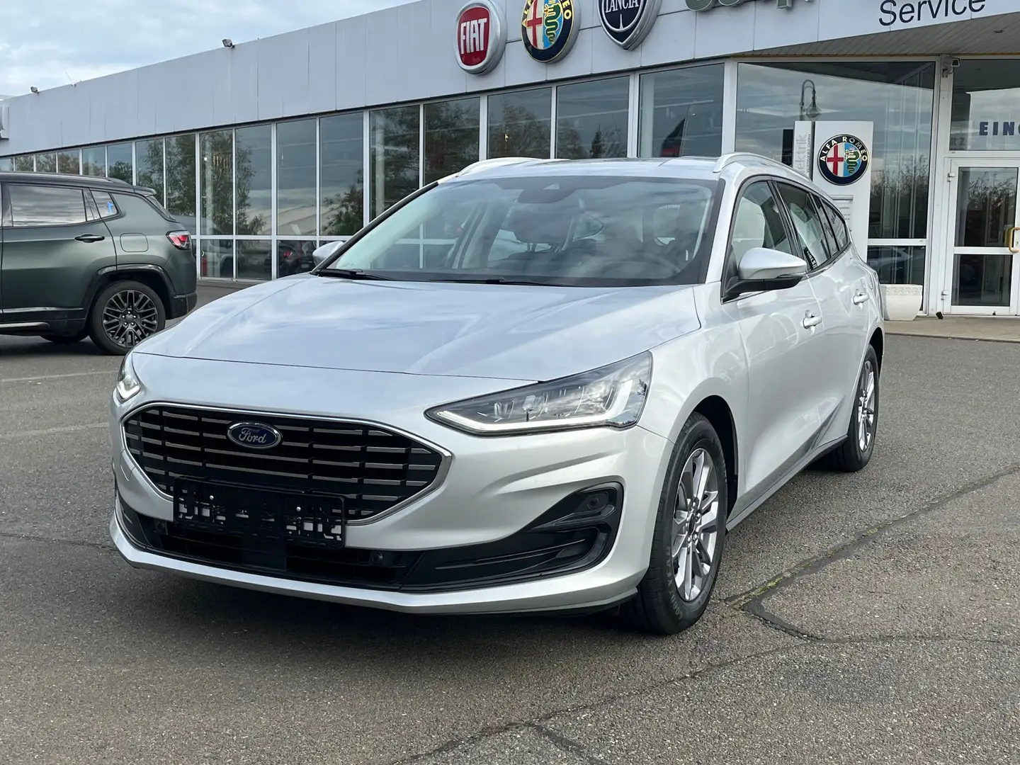 Ford Focus 1.0 Ecoboost MHEV Turnier Titanium - LED+SHZ+PDC Silber - 1