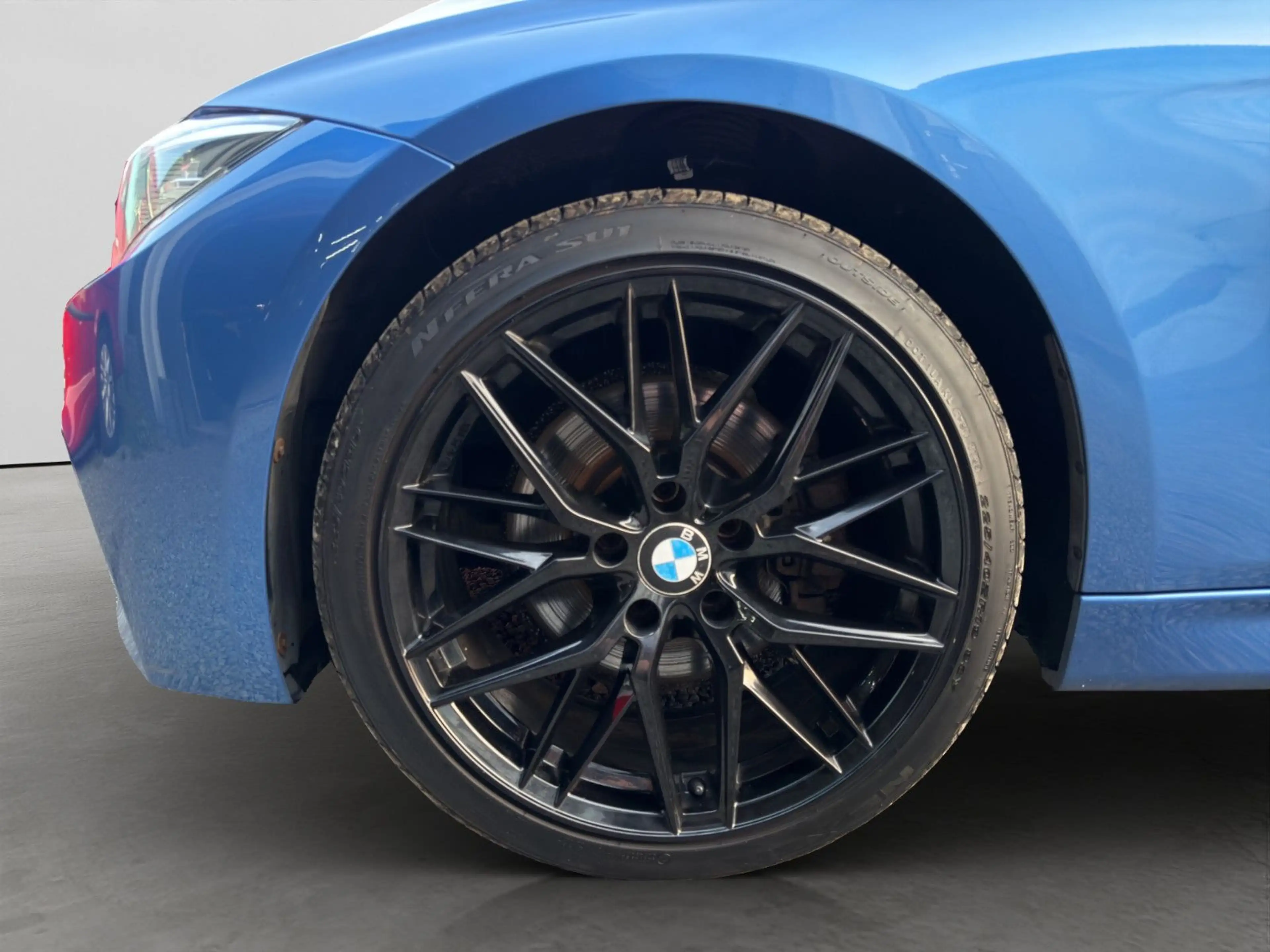 BMW 325 d Touring Aut. M Paket LED NAV APP ALCANTARA — photo 9