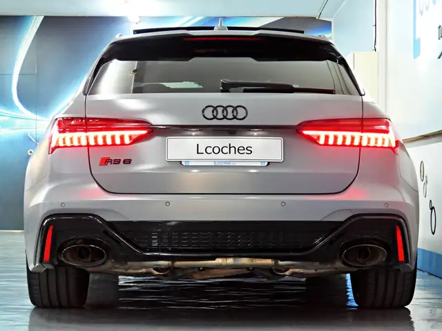 Audi RS6 Avant view 13