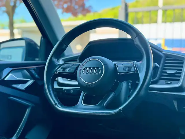 Audi A1 view 9