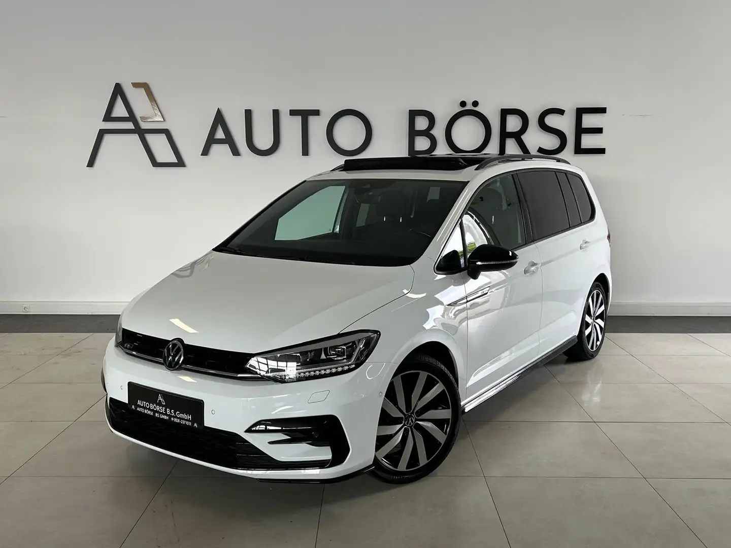 Volkswagen Touran HIGHLINE+ R Line BLACK STYLE*PANO*STH*LED Wit - 1