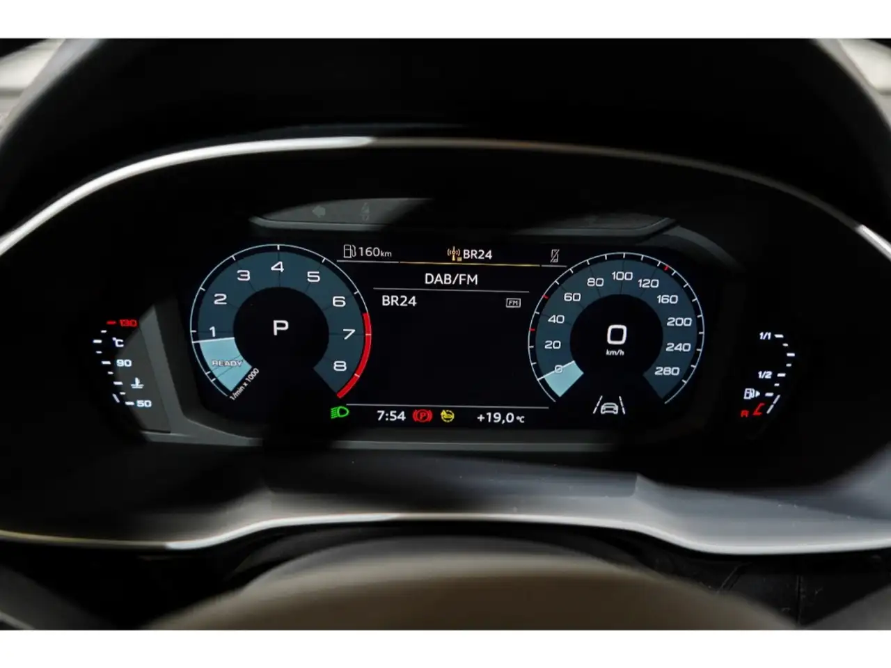 Audi Q3, фото 8