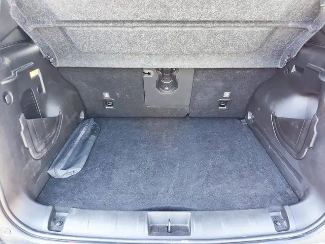 Jeep Renegade view 18