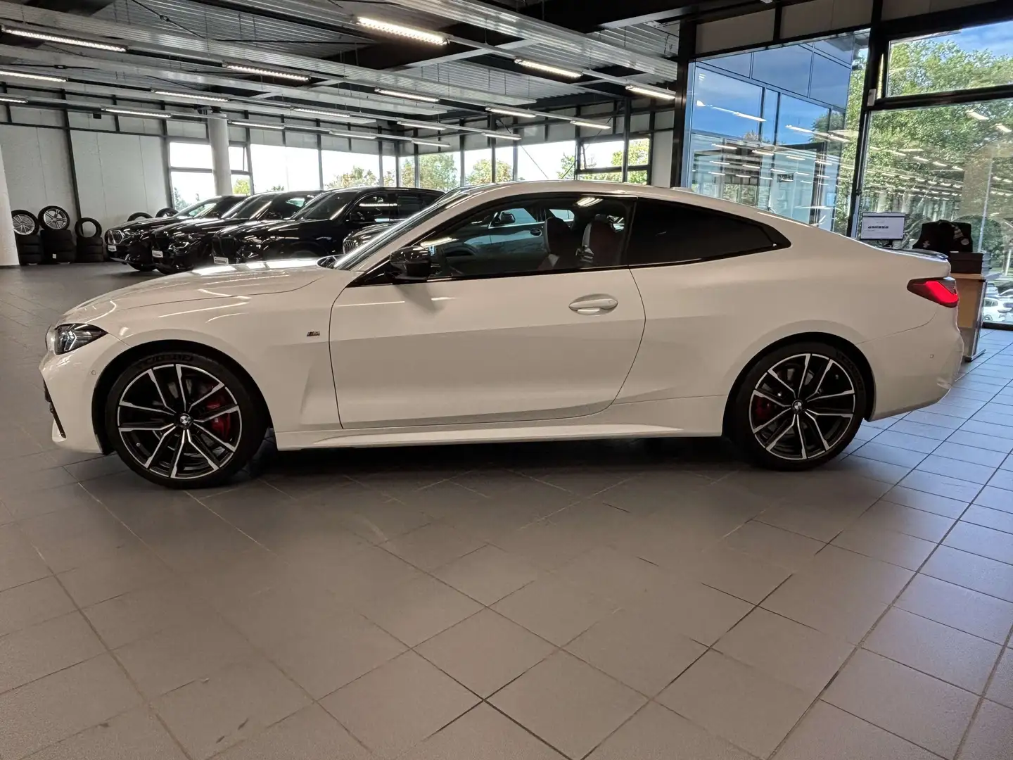 BMW 440 M440d xDrive Coupé M Sport HUD RFK NAVI LED DAB Weiß - 2
