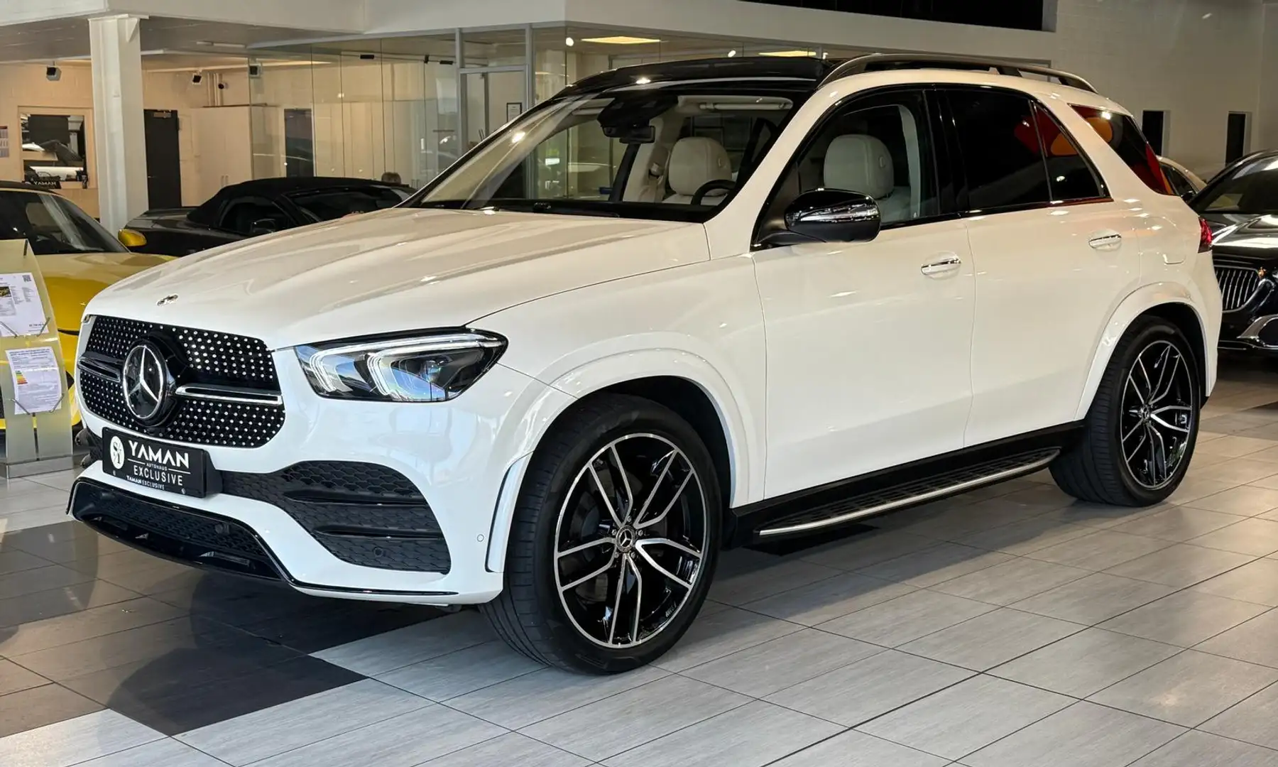 Mercedes-Benz GLE 350 de 4M AMG*Pano*HuD*Luftf.*AHK* Weiß - 1