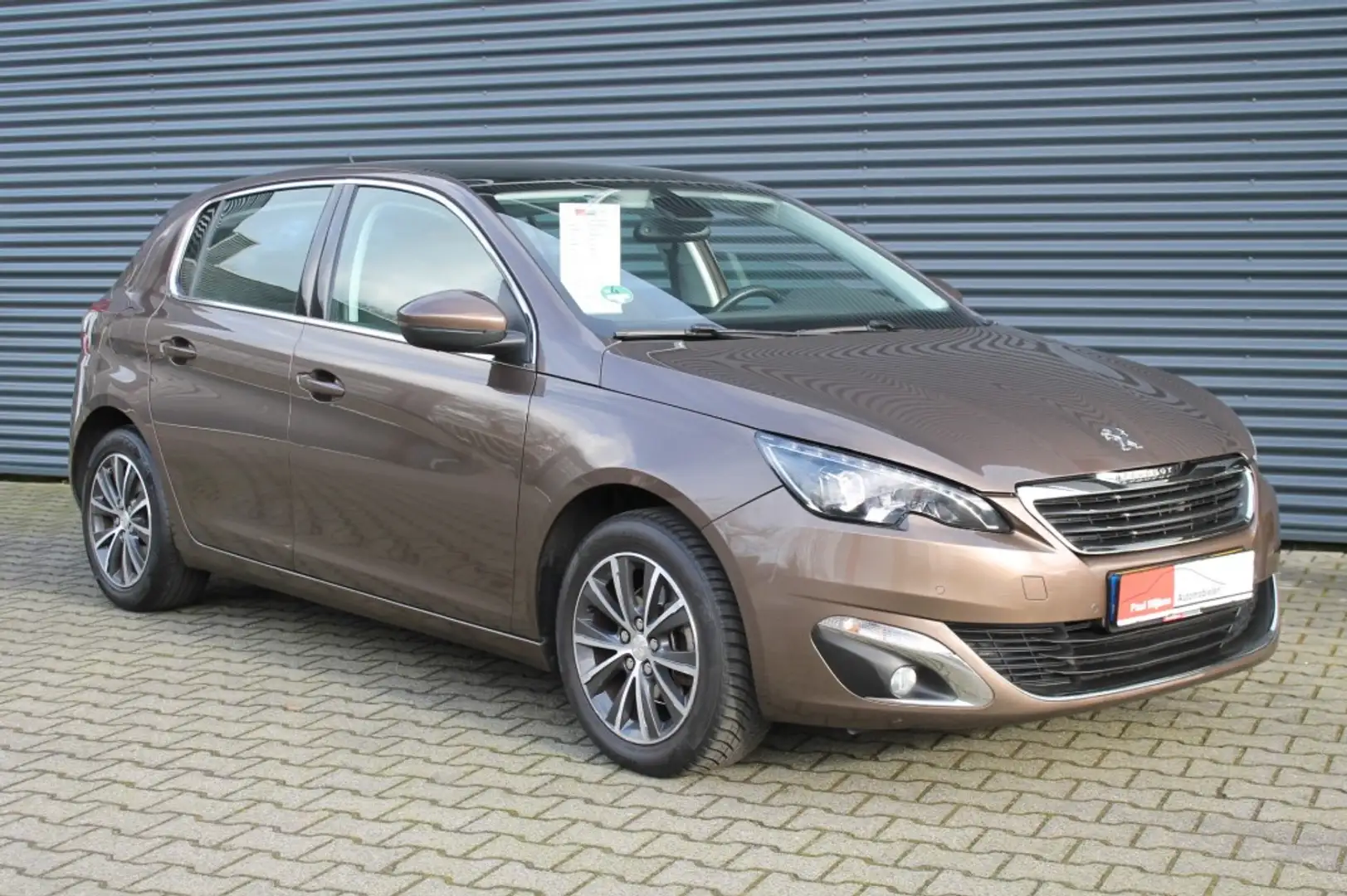 Peugeot 308 1.2 eTHP BlueLease Premium Uitv.  5-Deurs  AUTOMAA Braun - 1