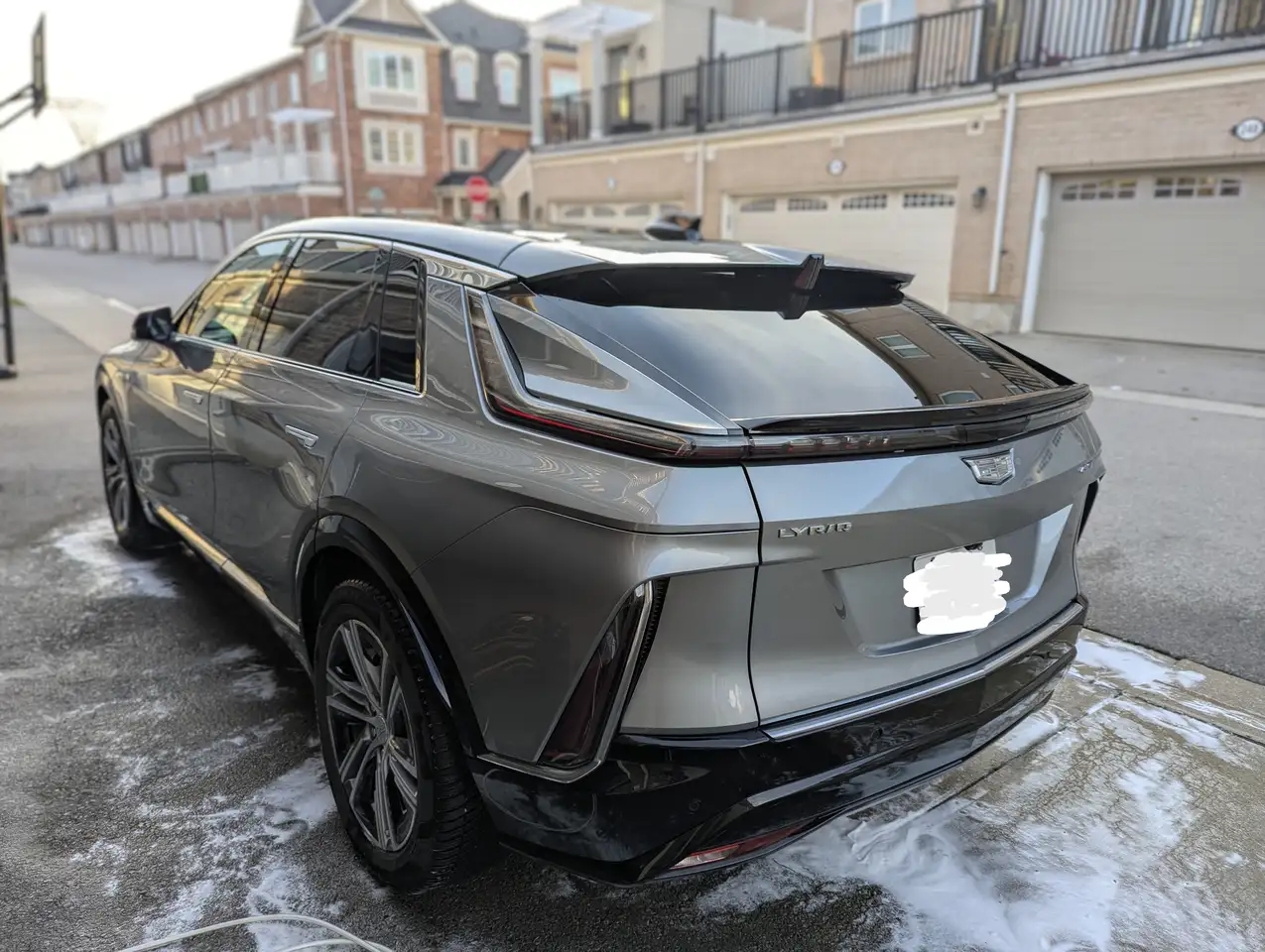 Cadillac Lyriq снимка Cadillac Lyriq