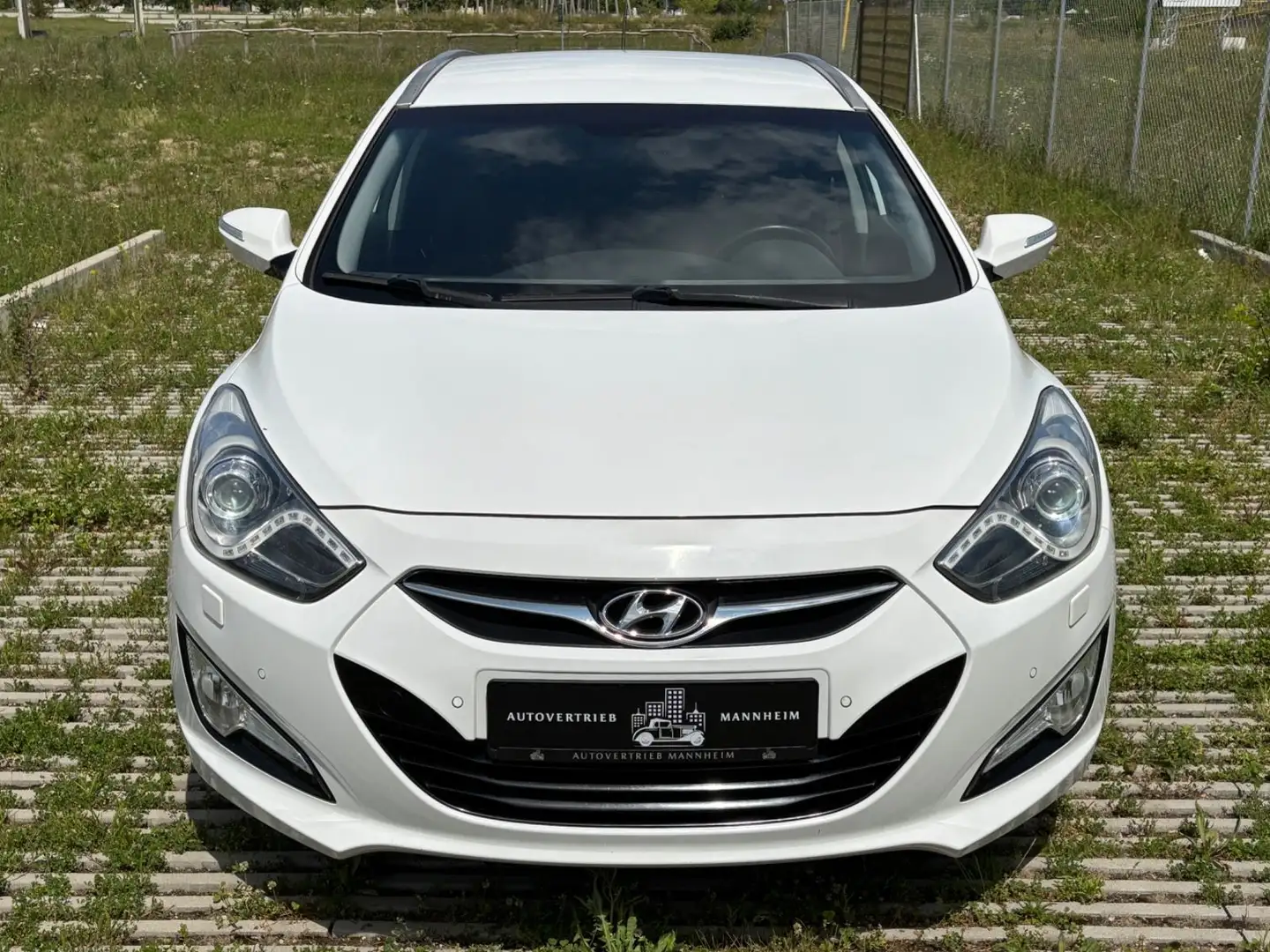 Hyundai i40 cw 5 Star Edition LPG-PRINS/KAMERA/SHZ/MFL Weiß - 2