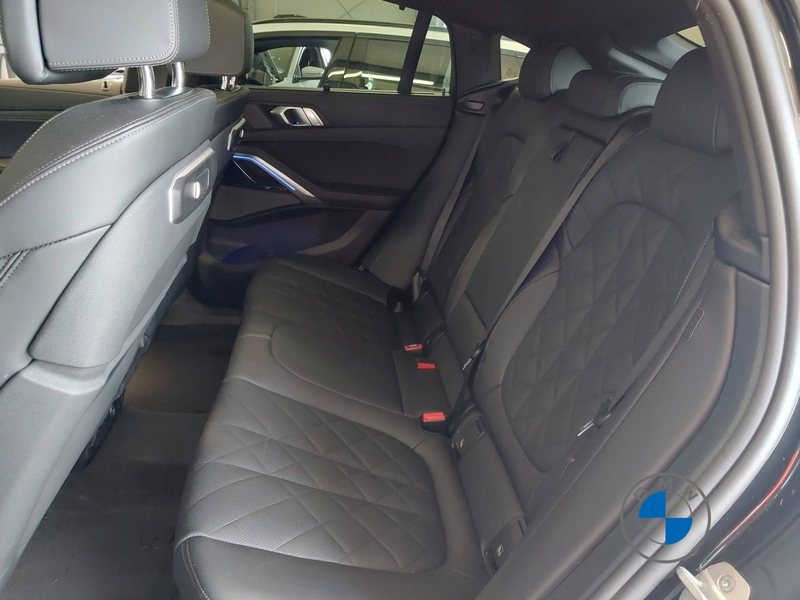 BMW X6 xDrive40d M Sport 22" AHK Pano Massage H/K — photo 7